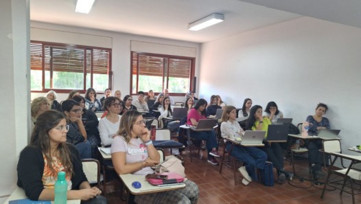 imagen Se llevó a cabo el segundo encuentro presencial del curso "Inteligencia artificial: estrategias y desafíos"