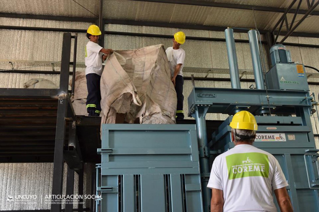 imagen La UNCUYO desarrollará una máquina moledora de vidrio