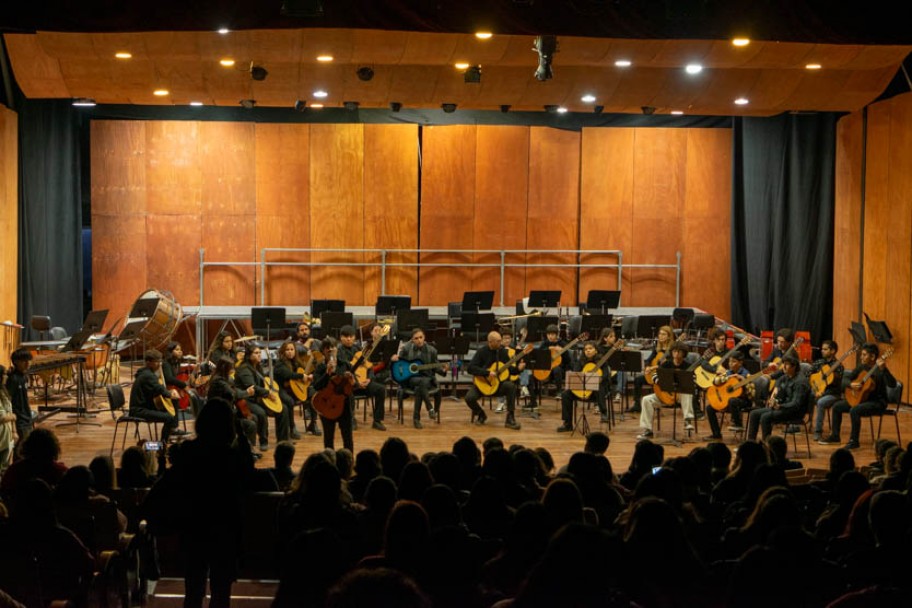 imagen Presentaron un concierto didáctico en la Nave Universitaria
