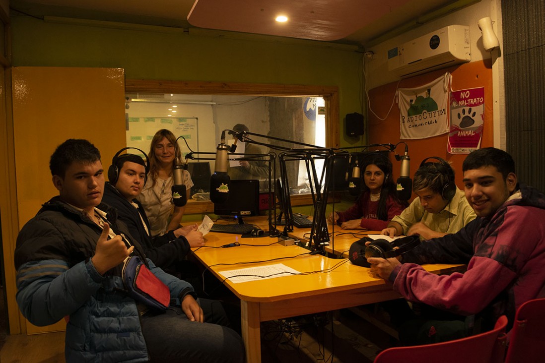 imagen "Estamos al aire": Niños/as y adolescentes transmitieron sus programas por Radio Cuyum