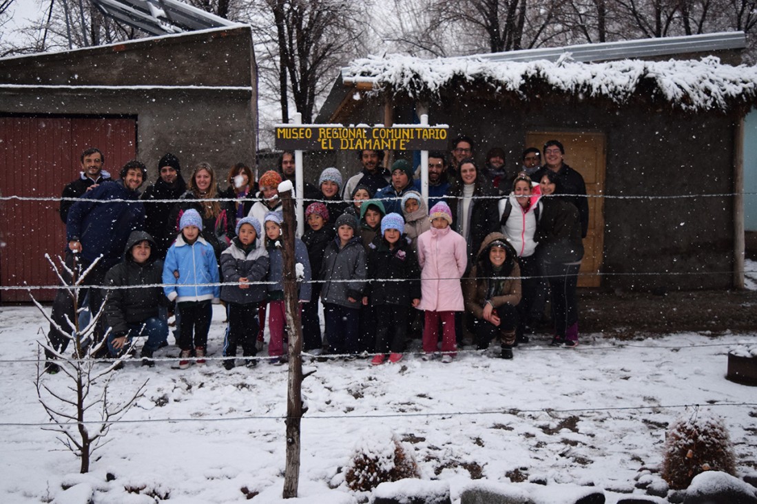 imagen Estudiantes de primaria guían las visitas del museo comunitario El Diamante 