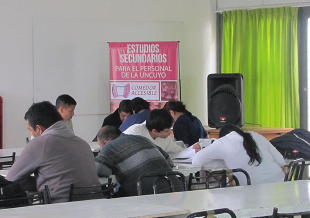 imagen Inscripción para terminar los estudios secundarios en el Comedor Universitario