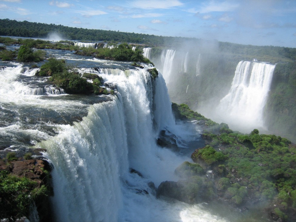 imagen Cataratas en invierno con Turismo UNCuyo