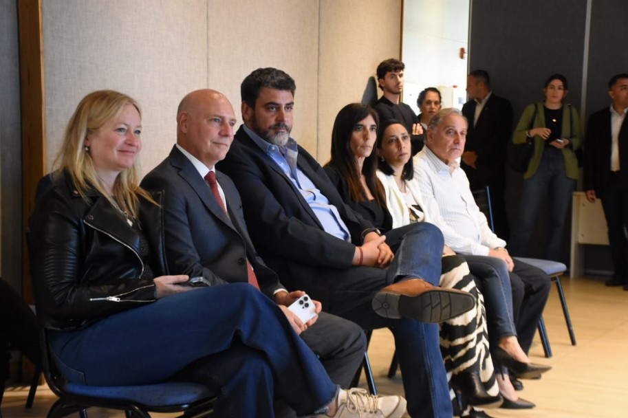 imagen La Honorable Cámara de Senadores reconoce dos iniciativas clave de la UNCUYO en salud mental y perspectiva de género