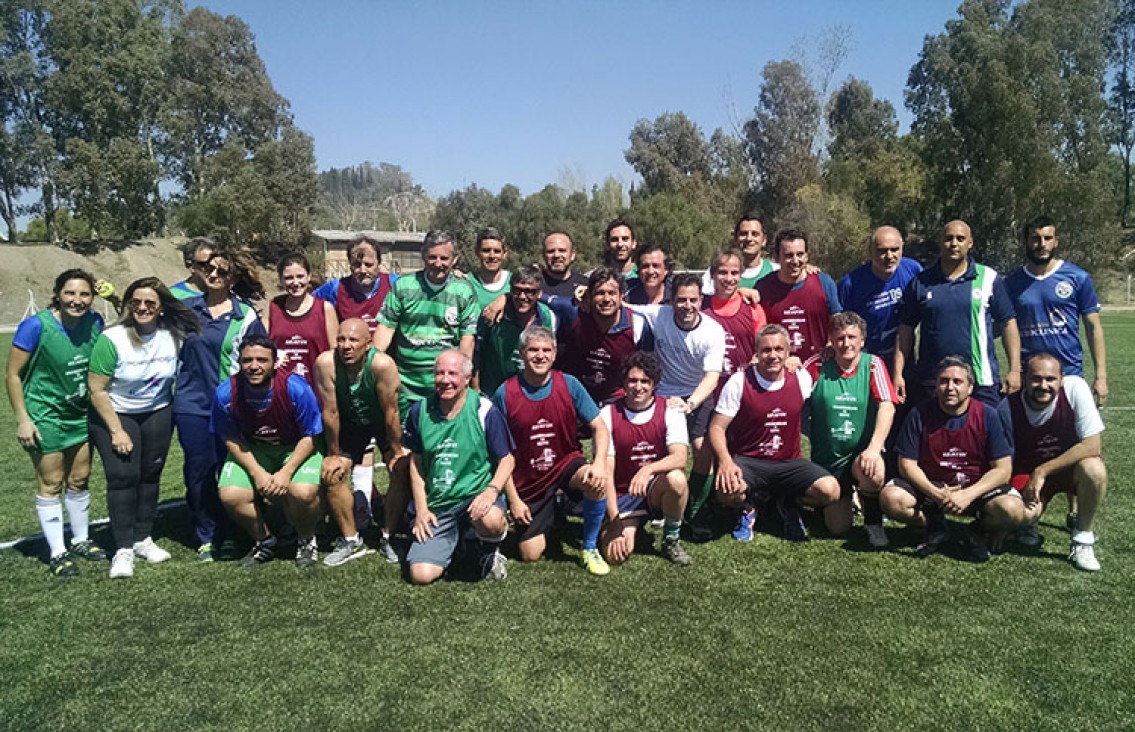 imagen Se inauguró la cancha de fútbol 11 sintético en el Club UNCuyo