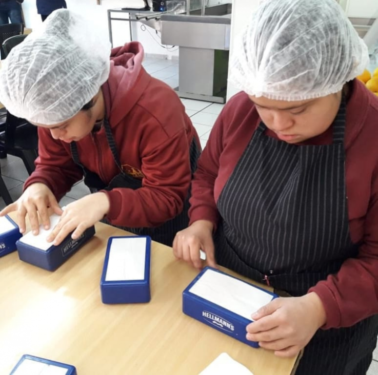 imagen Estudiantes con discapacidad realizan pasantías en el Comedor de San Rafael