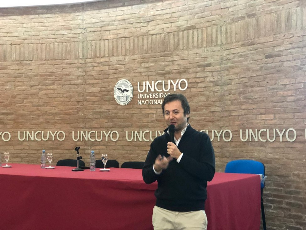 imagen Ezequiel Manavela de CITES, visitó la UNCUYO en el marco de los nuevos proyectos de investigación aprobados