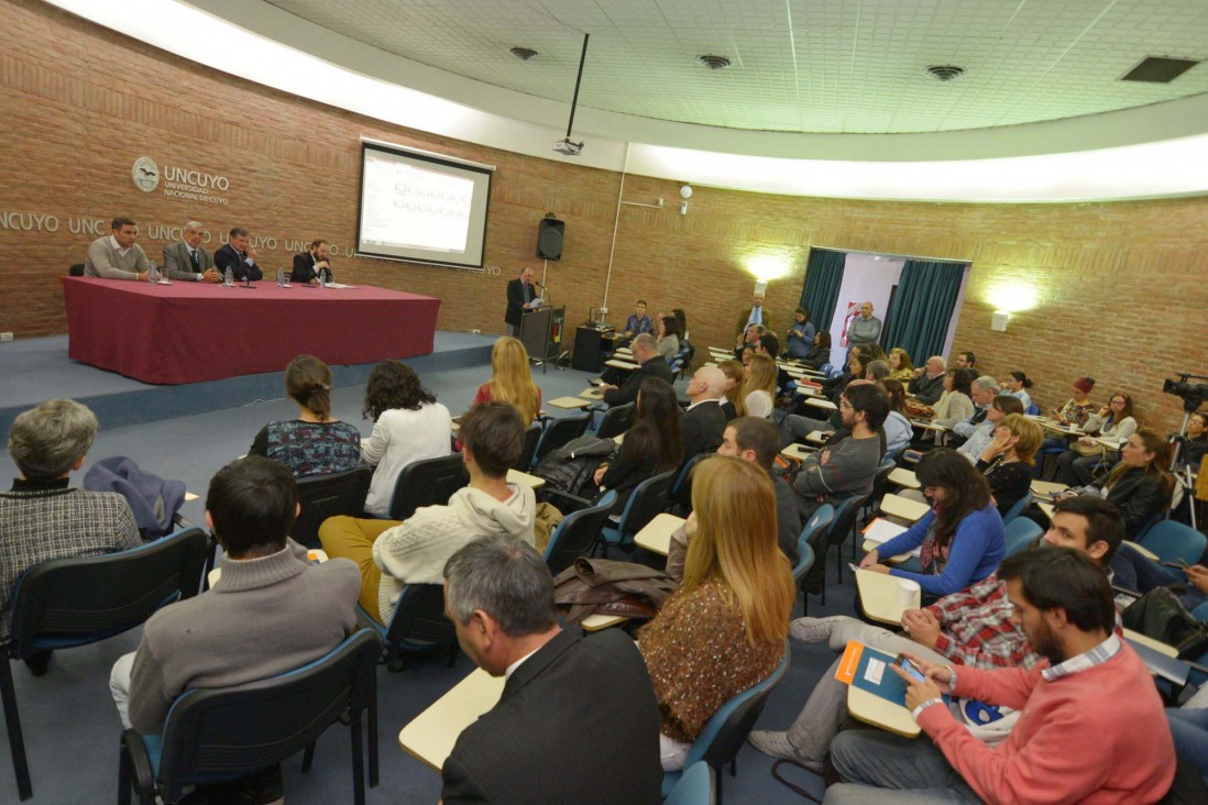 imagen Entrega de distinciones a autores e inventores de la UNCUYO