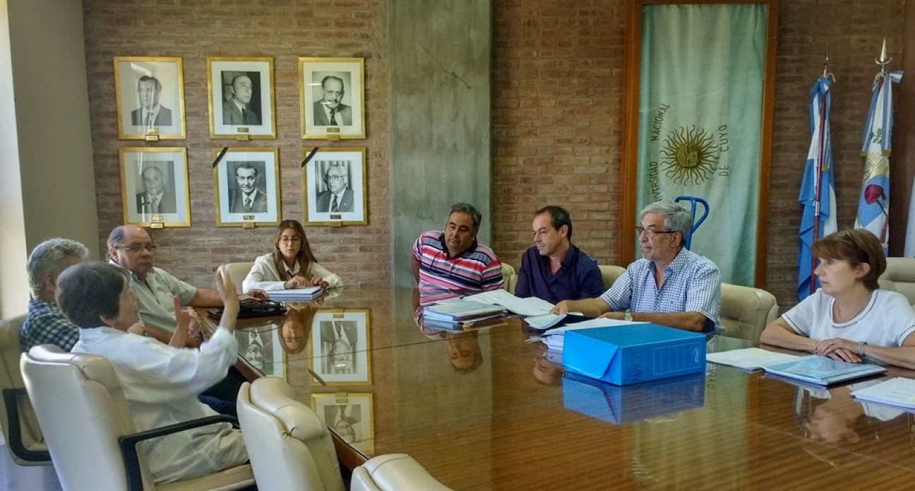 imagen Nueva reunión de evaluación "Categorización 2014"