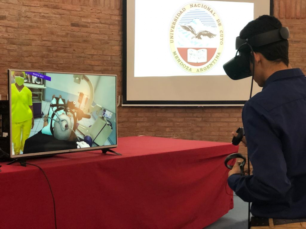 imagen SALA: El simulador virtual en neurocirugía de la UNCuyo fue presentado en el Barcelona Health Hub Summit