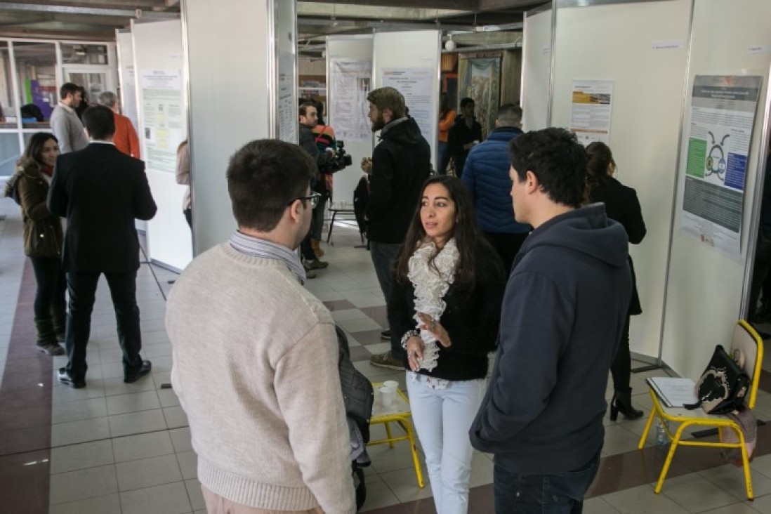 imagen Exhibición de trabajos científicos a cargo de jóvenes investigadores