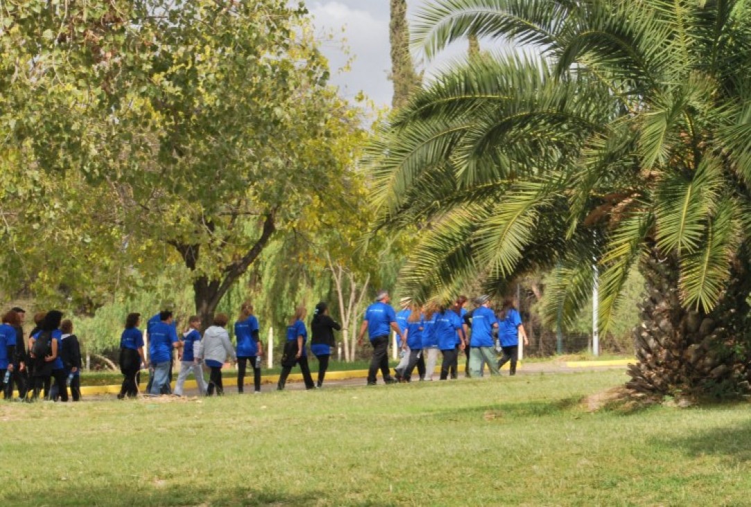 imagen Caminata saludable para luchar contra el cáncer