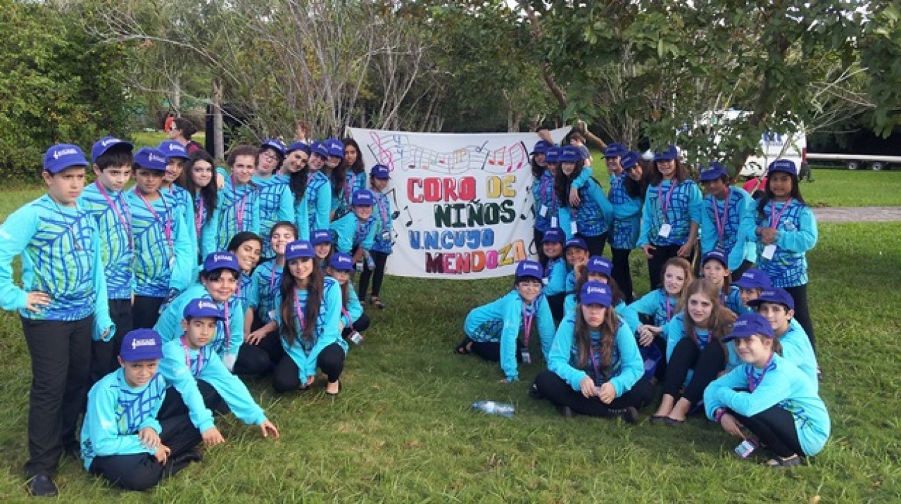 imagen Coro de Niños y jóvenes brinda concierto en la Biblioteca San Martín