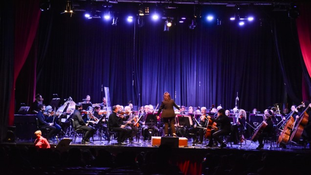 imagen Más de tres mil estudiantes vivieron la magia de la Orquesta Sinfónica en el Teatro Plaza