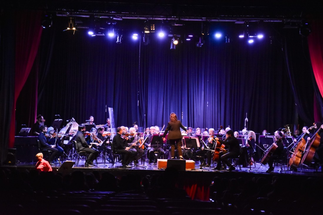 imagen Más de tres mil estudiantes vivieron la magia de la Orquesta Sinfónica en el Teatro Plaza