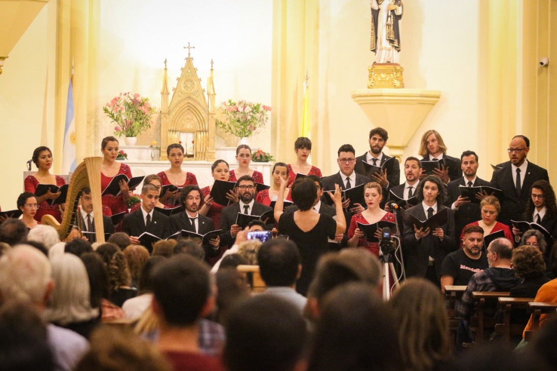 imagen "Un cielo lleno de estrellas en Tupungato", el especial concierto que presentará el Coro Universitario de Mendoza en el Valle de Uco