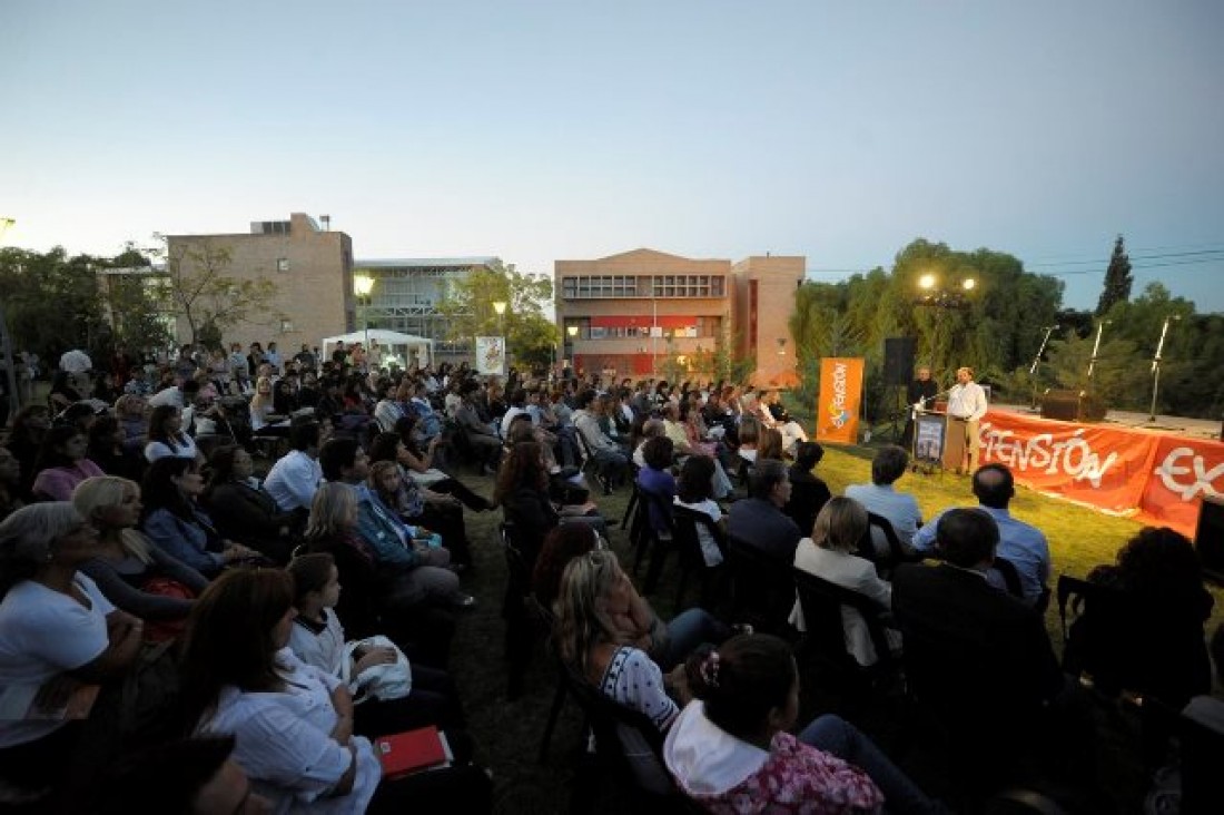 imagen Goy Karamelo y La Baturga participarán del lanzamiento 2013 de los proyectos Mauricio López.