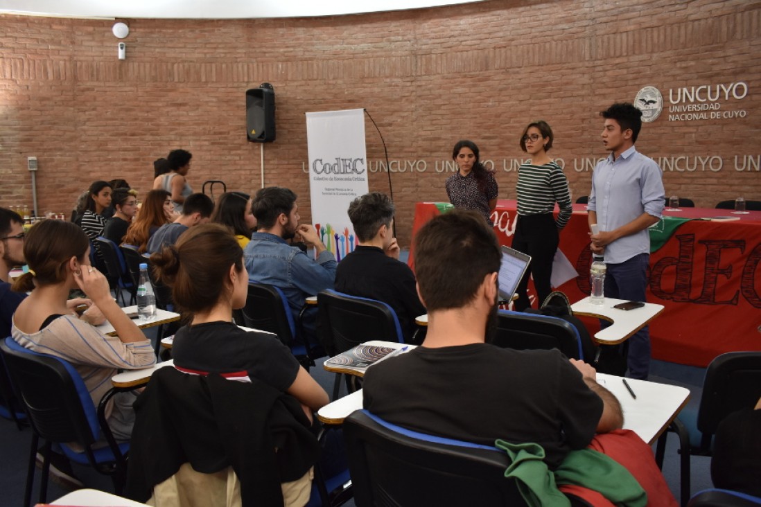 imagen Reflexionaron sobre Economía y Género en una Jornada en la Universidad