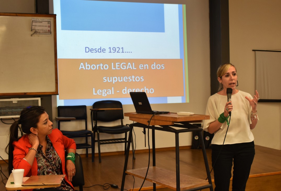 imagen Profesionales mujeres aportaron su mirada sobre el aborto