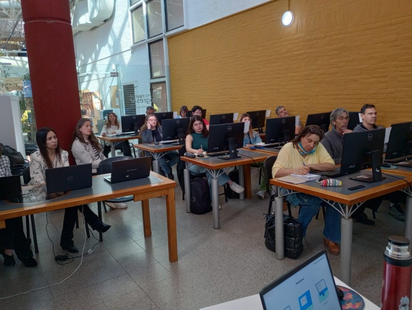 imagen Capacitación en la Sala Tecnológica 