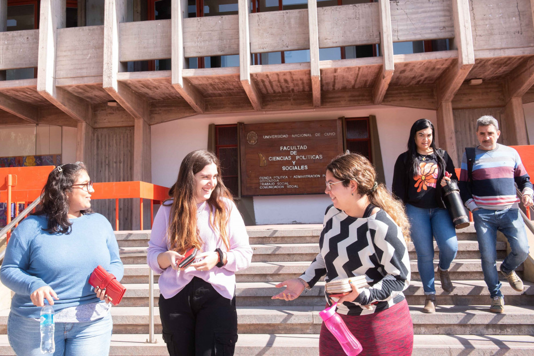 imagen Carreras de Posgrado de la Facultad de Ciencias Políticas y Sociales