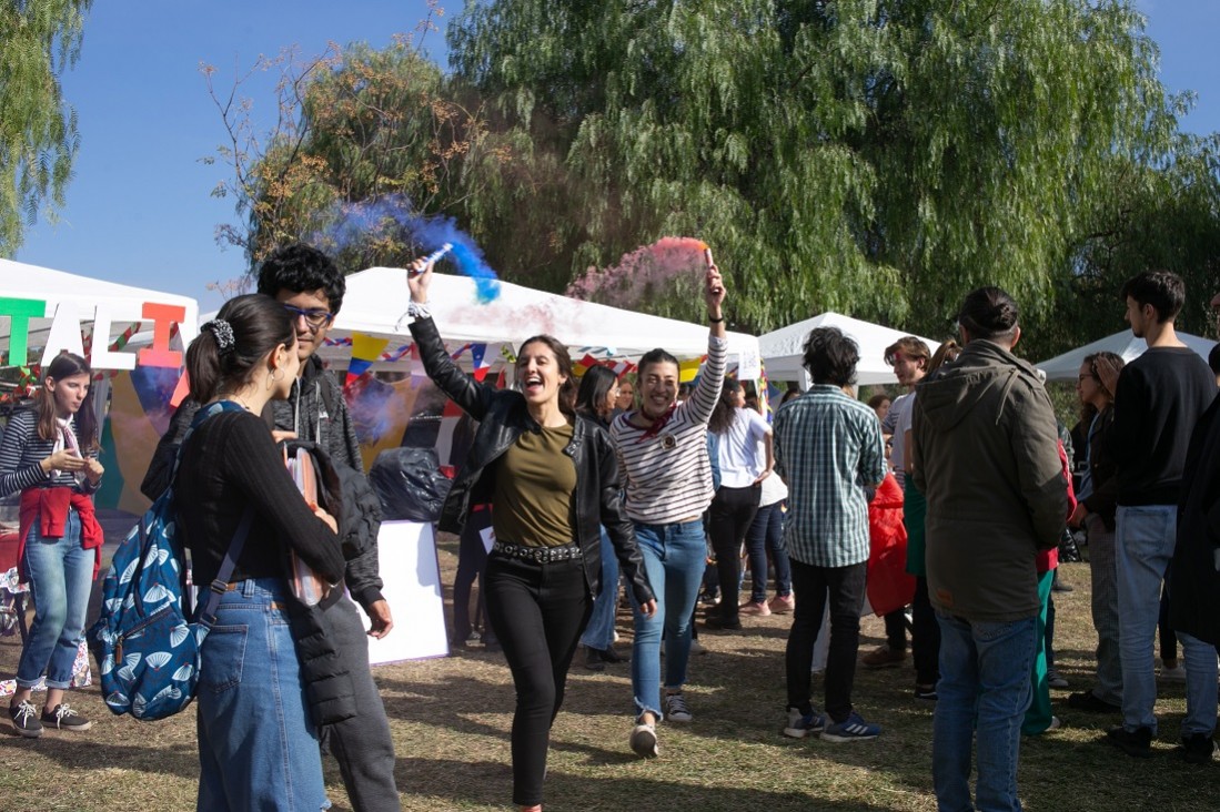 imagen Estudiantes extranjeros compartieron parte de su cultura en el Festival Internacional de la UNCUYO