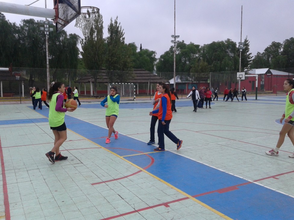 imagen Más de 300 estudiantes secundarios compartieron una jornada deportiva y recreativa