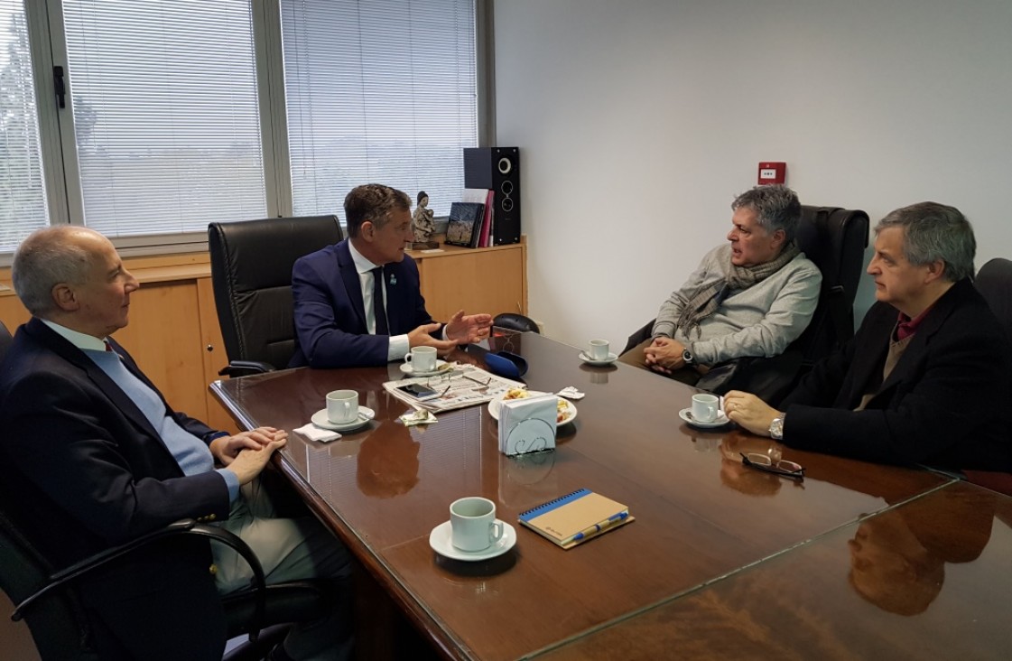 imagen Rector y vicerrector reelectos se reunieron con candidatos opositores