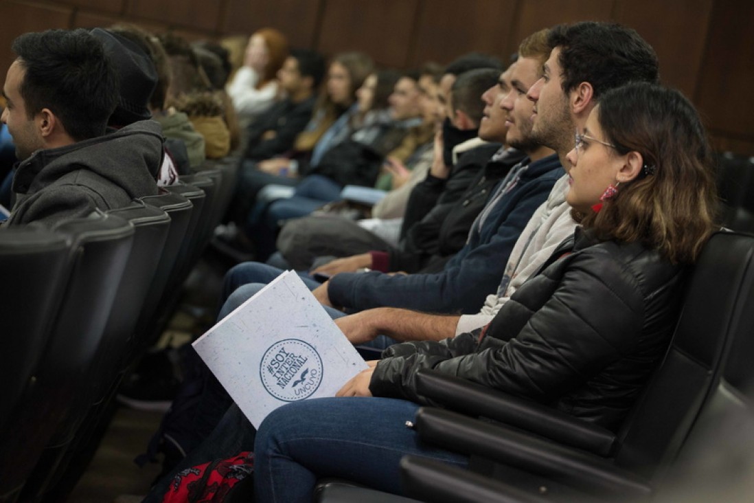 imagen Oportunidad para alumnos becados de estudiar en el exterior