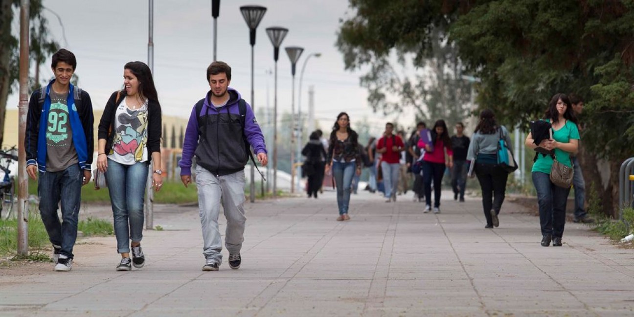 imagen Comenzaron las inscripciones para ingresar a la UNCuyo en el 2015