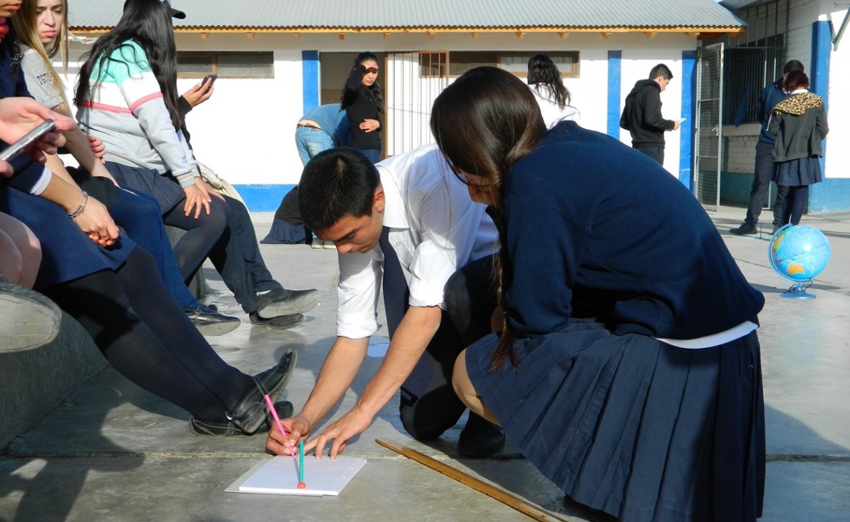 imagen Estudiantes secundarios del Valle de Uco practican Astronomía