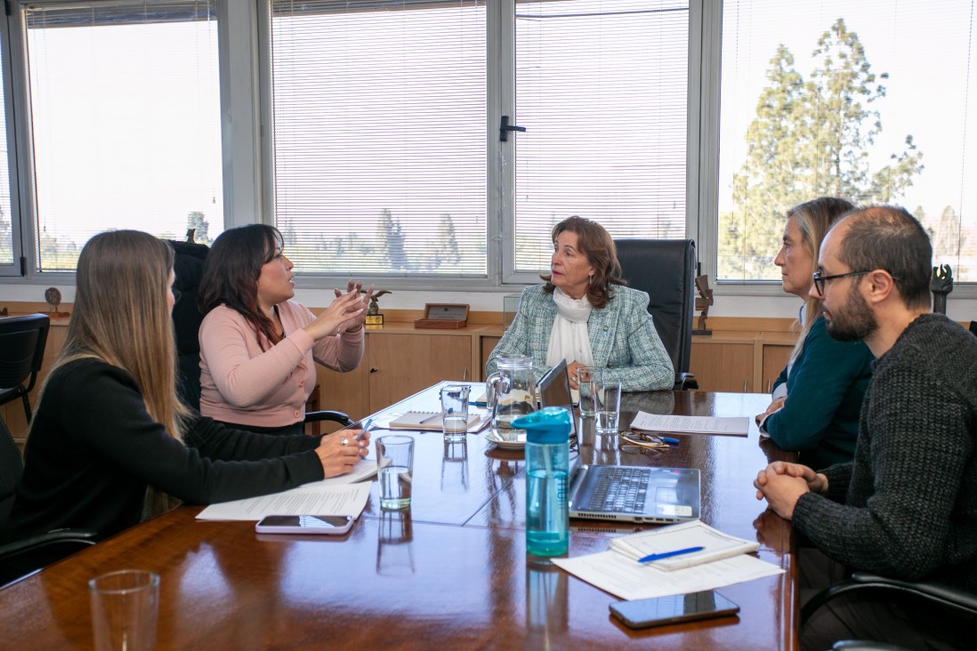 imagen Sanchez recibió a los nuevos consejeros superiores nodocentes