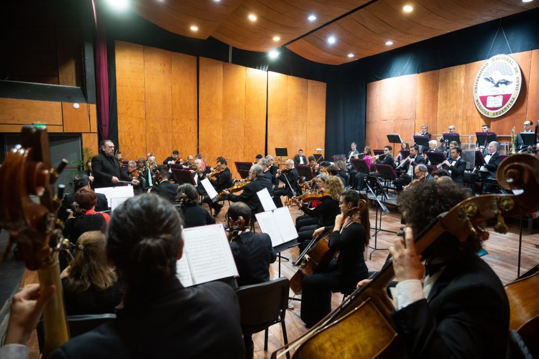 La Sinfónica celebra sus 75 años con un concierto especial y muestras  artísticas - Prensa UNCUYO