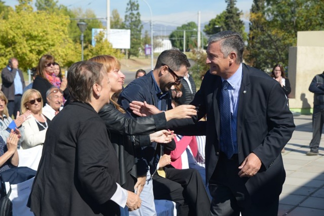 imagen Homenajearon al primer director de Salud Estudiantil