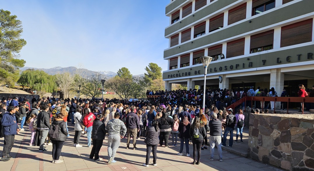 imagen  Ingreso a escuelas de la UNCUYO: 2.300 aspirantes participaron del primer encuentro presencial 