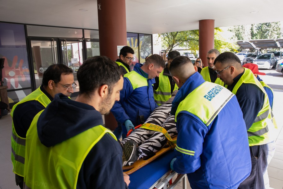 imagen La UNCUYO realizó un simulacro de evacuación para edificios públicos y educativos