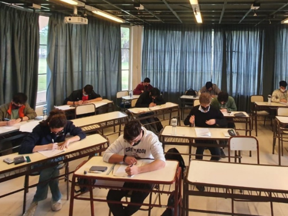 imagen Nuevos estudiantes para las carreras de Ingeniería y Física del Balseiro