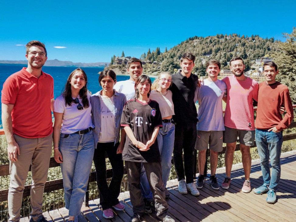 imagen El Balseiro becó a 10 jóvenes del país con una estancia de estudio