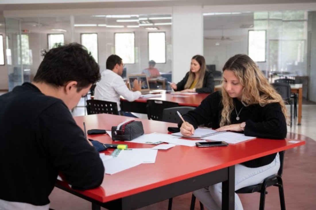 imagen Inscriben a la segunda cohorte del Curso para postulantes mayores de 25 años sin título secundario