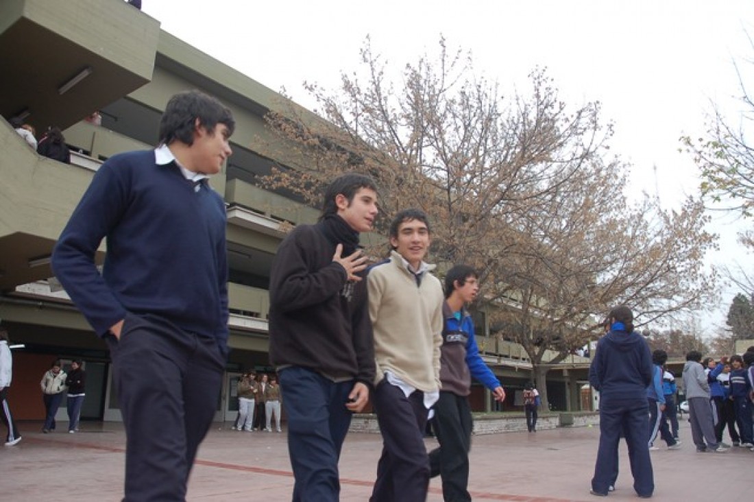 imagen Colegios de la Universidad serán secundarios el año que viene