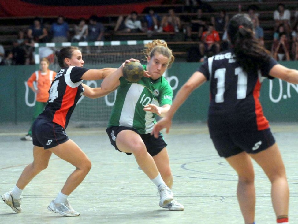 imagen Entrenador catalán dará una clínica de balonmano 