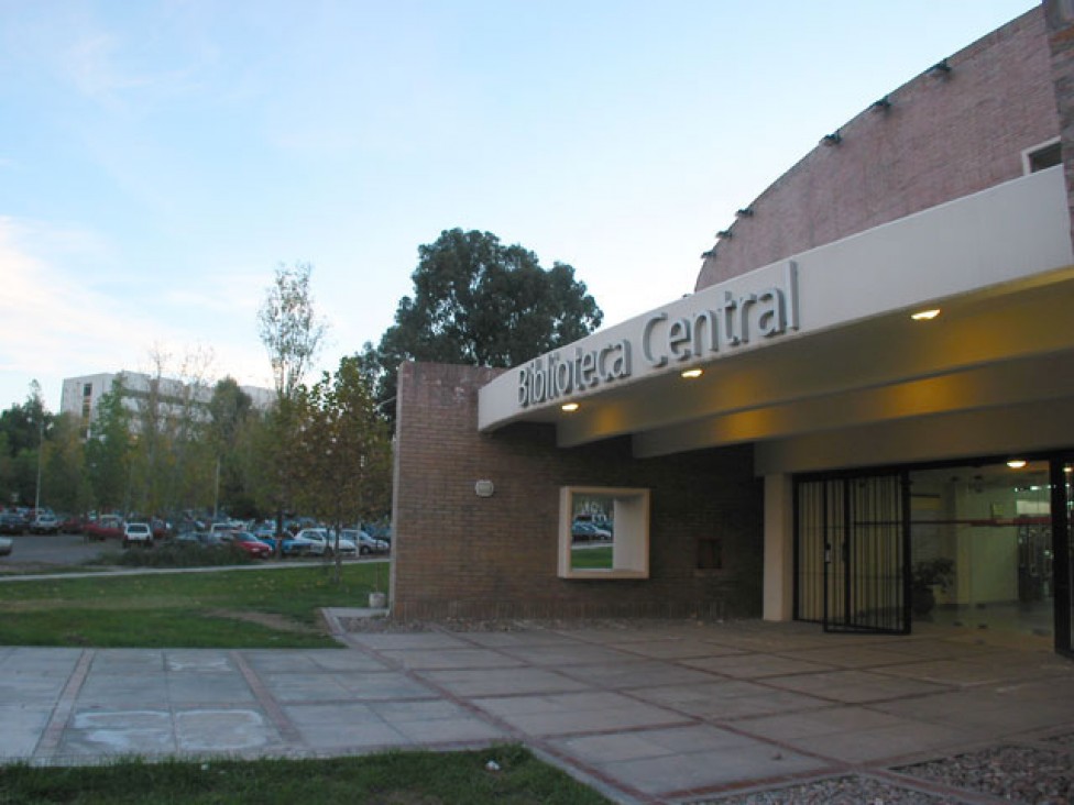 imagen La Biblioteca Central cierra durante el receso