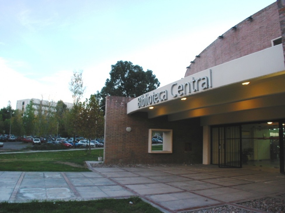 imagen Biblioteca Central cierra por desinfección y limpieza