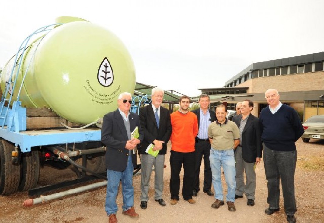 imagen Presentaron vehículos movidos con biodiesel producido en la UNCuyo