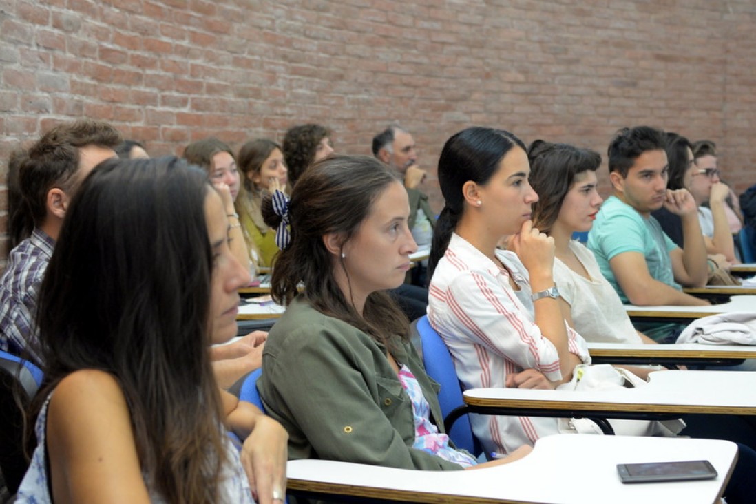 imagen Debatirán políticas económicas y su impacto en la vida de las mujeres