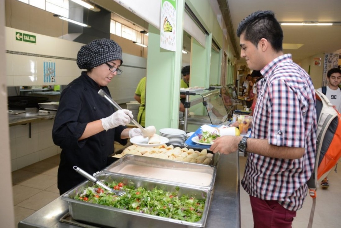 imagen Se reanudan los almuerzos en el Comedor