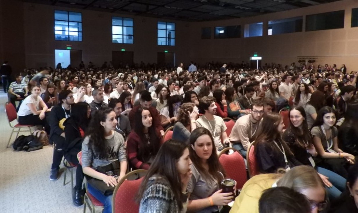 imagen Futuros ingenieros químicos celebran nuevo Congreso Nacional