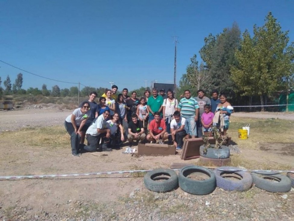 imagen La UNCUYO estudia la necesidad habitacional del barrio René Favaloro 