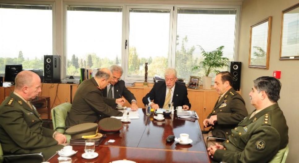 imagen Se firmó convenio de cooperación entre la Universidad y el Instituto de Enseñanza Superior del Ejército