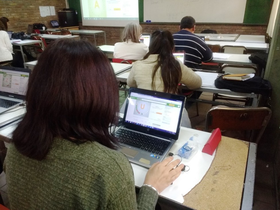 imagen "Diseño de ambientes digitales educativos", una nueva propuesta de formación docente